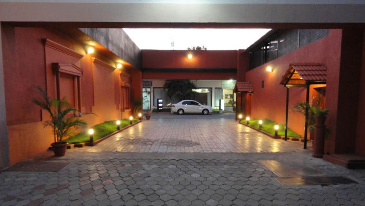 The Grand Regent Hotel Coimbatore Bagian luar foto